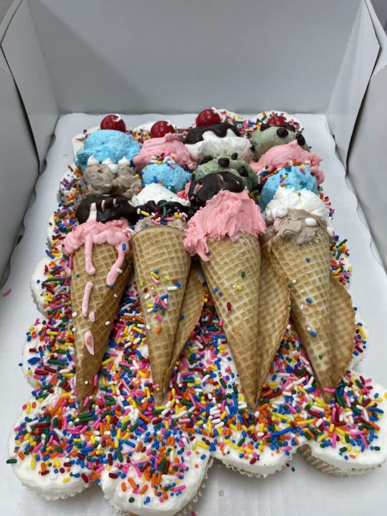 Cupcakes decorated like ice cream cones